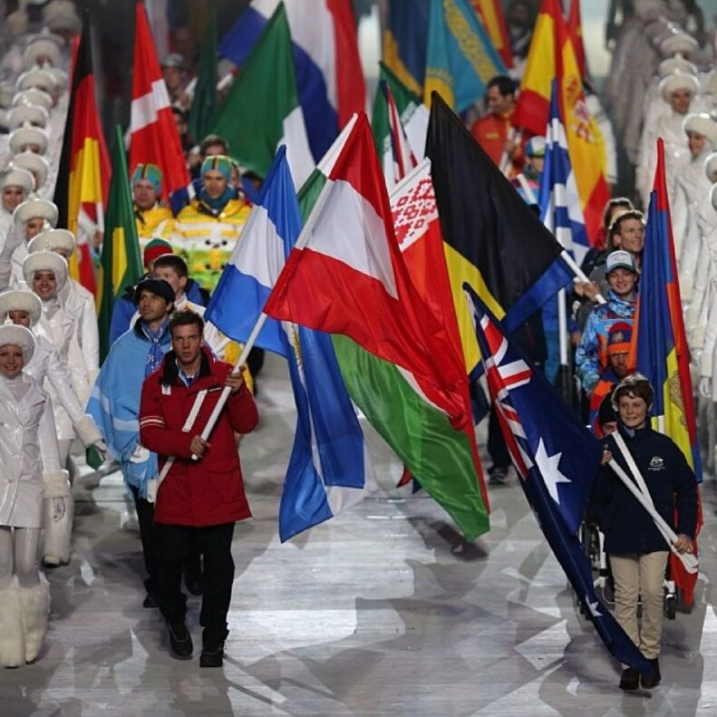 Стало известно, почему российские фигуристы не понесут знамя на церемонии открытия Олимпиады