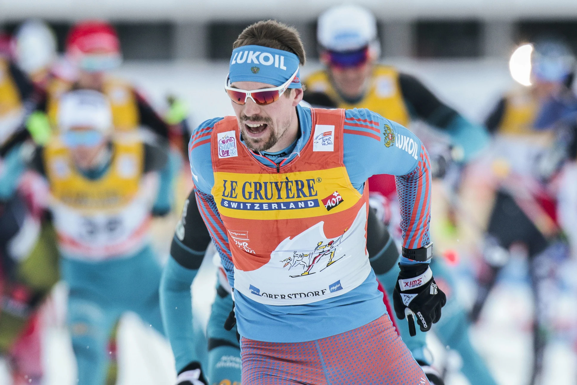 Лыжник Устюгов сразится с норвежцем Клебо в  четвертьфинале спринта на Олимпиаде