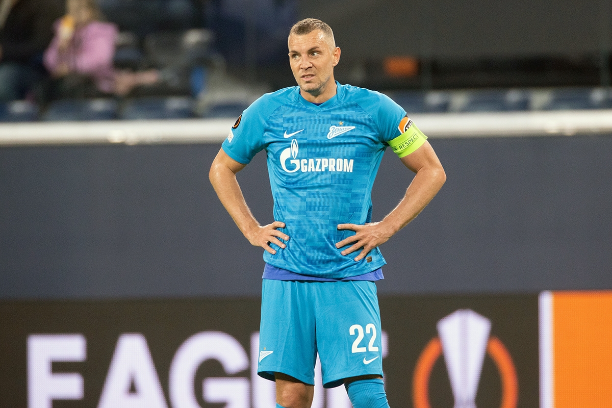 Кавазашвили заявил, что Дзюба наносит огромный ущерб российскому футболу