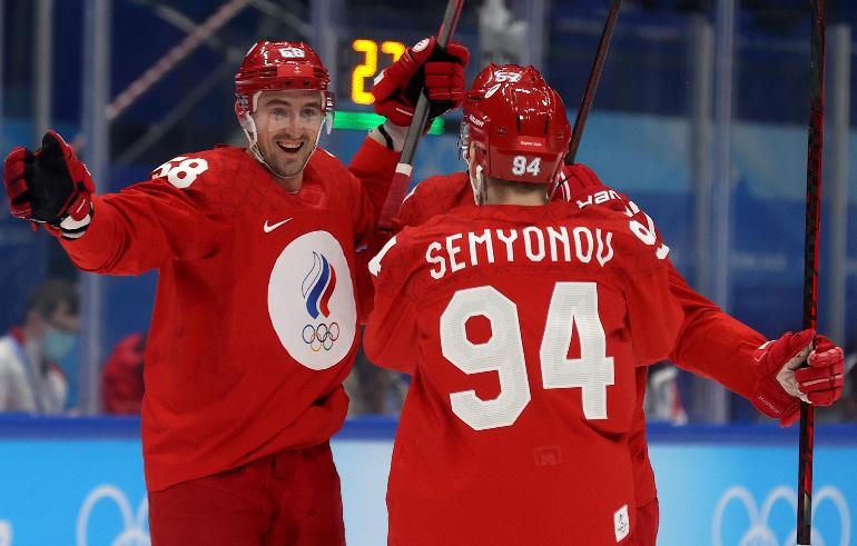 Пиотровский поздравил российских хоккеистов с выходом в полуфинал Олимпиады