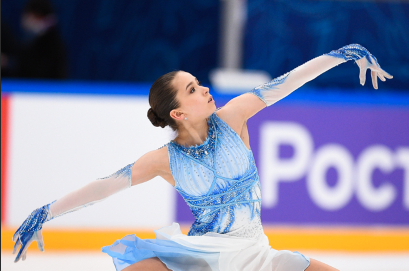 Валиева лидирует после короткой программы на Олимпиаде в Пекине