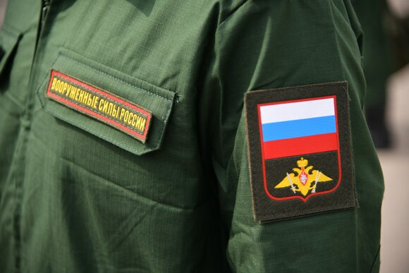 Почти 3 тысячи петербуржцев призовут на военную службу
