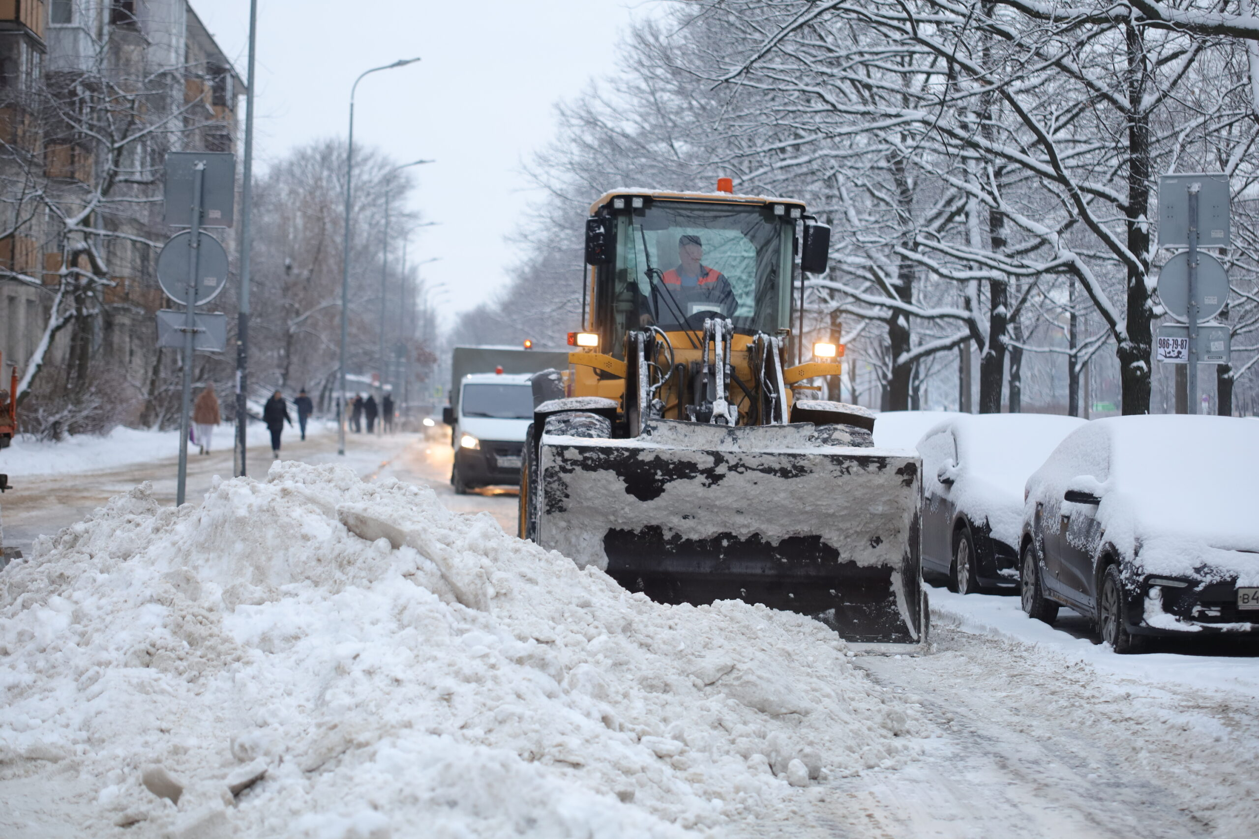 В Петербурге завершили работу стационарные снегоплавильные и снегоприемные пункты