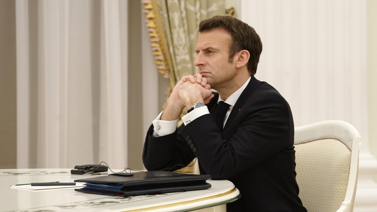 Макрон лидирует на выборах президента Франции после обработки 97 процентов бюллетеней
