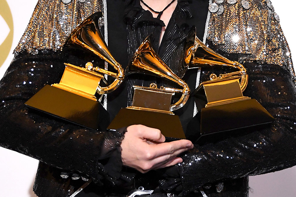 Названы лауреаты музыкальной премии Grammy
