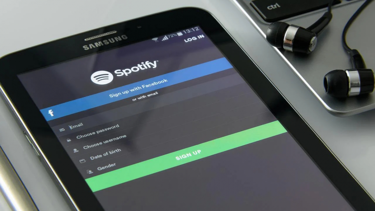 Spotify потерял два миллиона платных пользователей после ухода из России