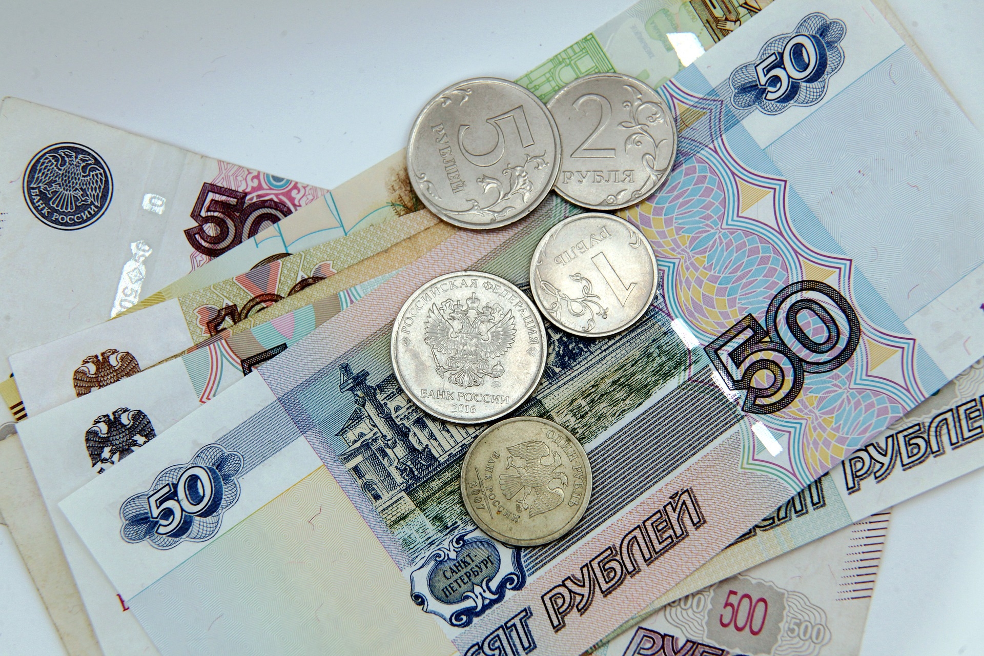 Псаки заявила, что санкции поставят Россию перед выбором между дефолтом и истощением валютных резервов