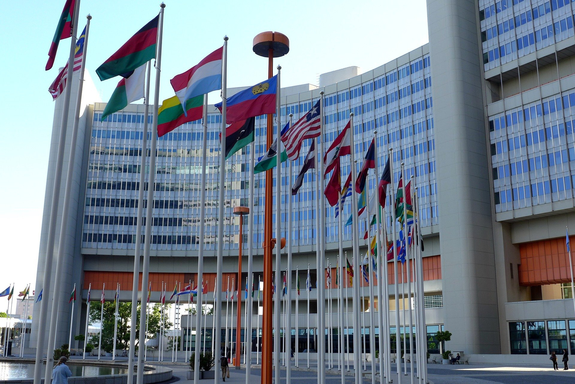Генассамблея ООН приняла резолюцию о приостановке членства России в СПЧ