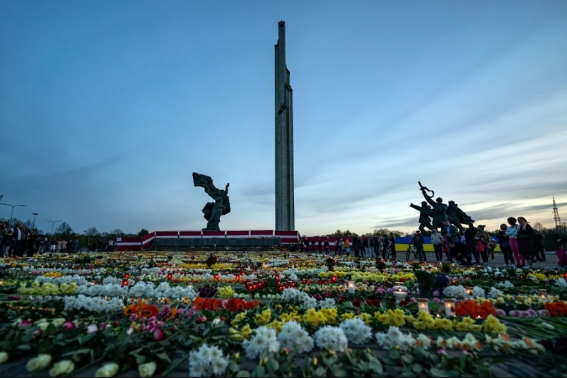 В Латвии больше нет препятствий для снова памятников времён СССР