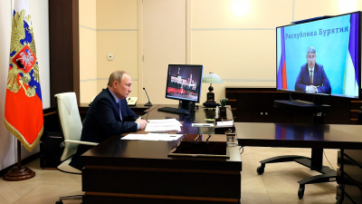 Президент РФ поручил разобраться с аварийным жильем главе Бурятии