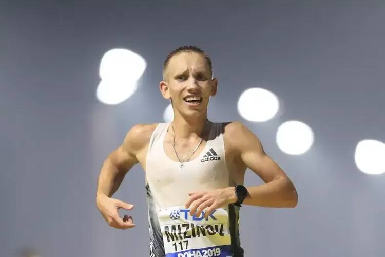 Мизинов побил рекорд 22-летней давности по спортивной ходьбе
