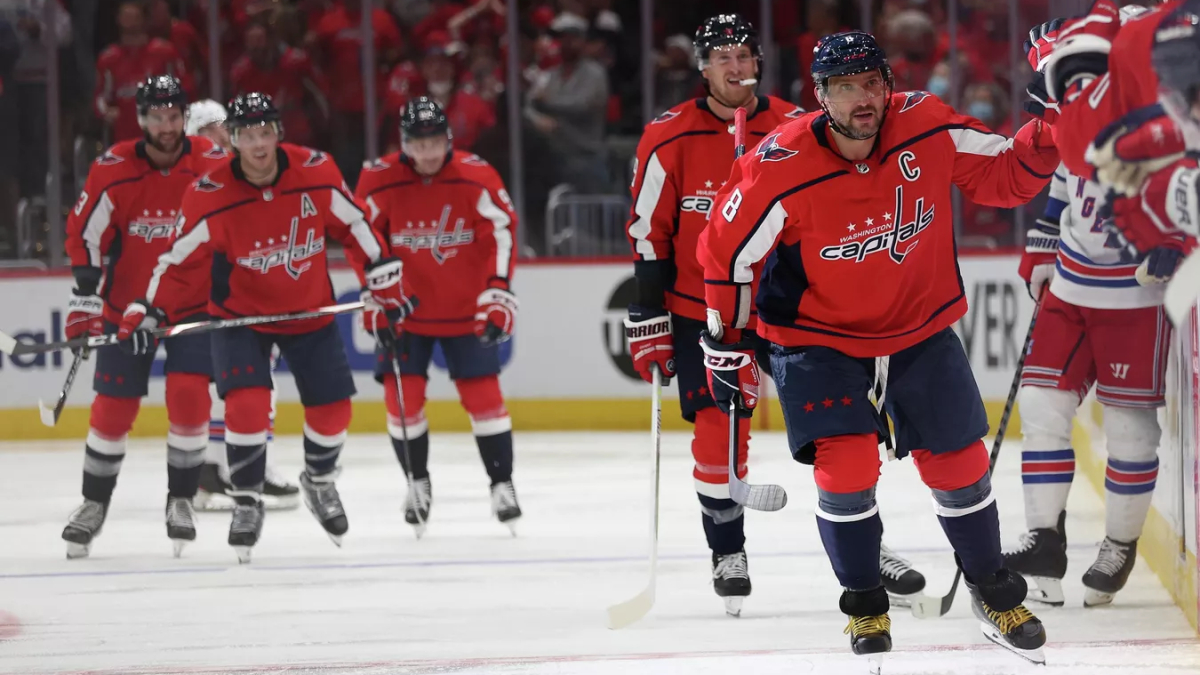 Овечкин вышел на второе место в истории НХЛ по победным голам