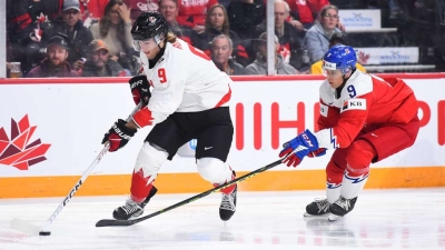 Сборная Канады потерпела первое поражение на молодёжном ЧМ по хоккею