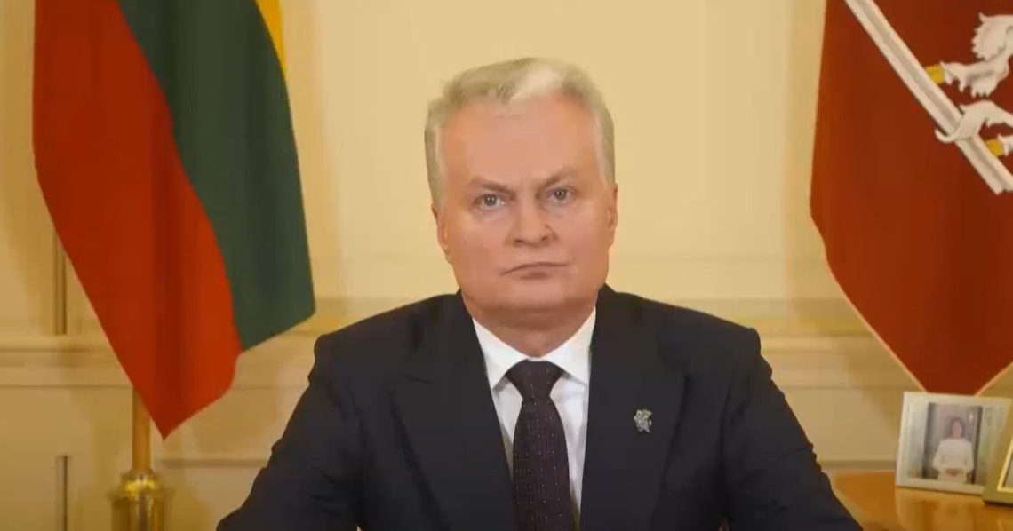 Литовский президент призвал дать Украине истребители и ракеты