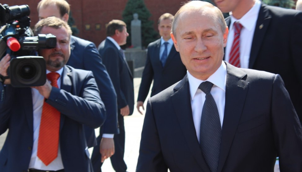 Путин стал политиком 2022 года — опрос ВЦИОМ