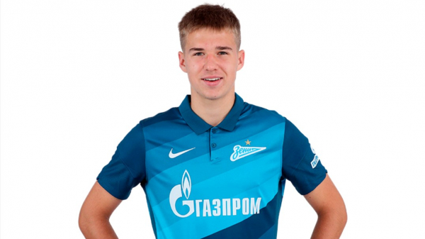 Футболист Михайлов пожаловался, что европейские клубы отказали ему из-за гражданства РФ