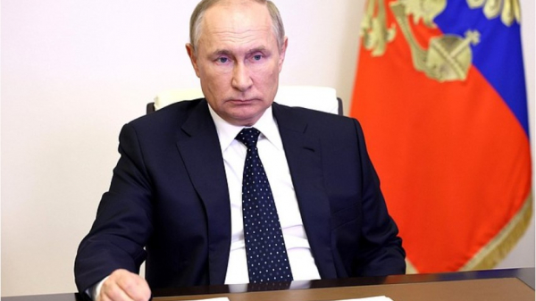 Путин подписал закон, предусматривающий отказ от гражданства Украины для россиян
