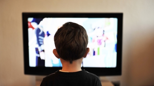 Частый просмотр ТВ уменьшает количество серого вещества в мозге