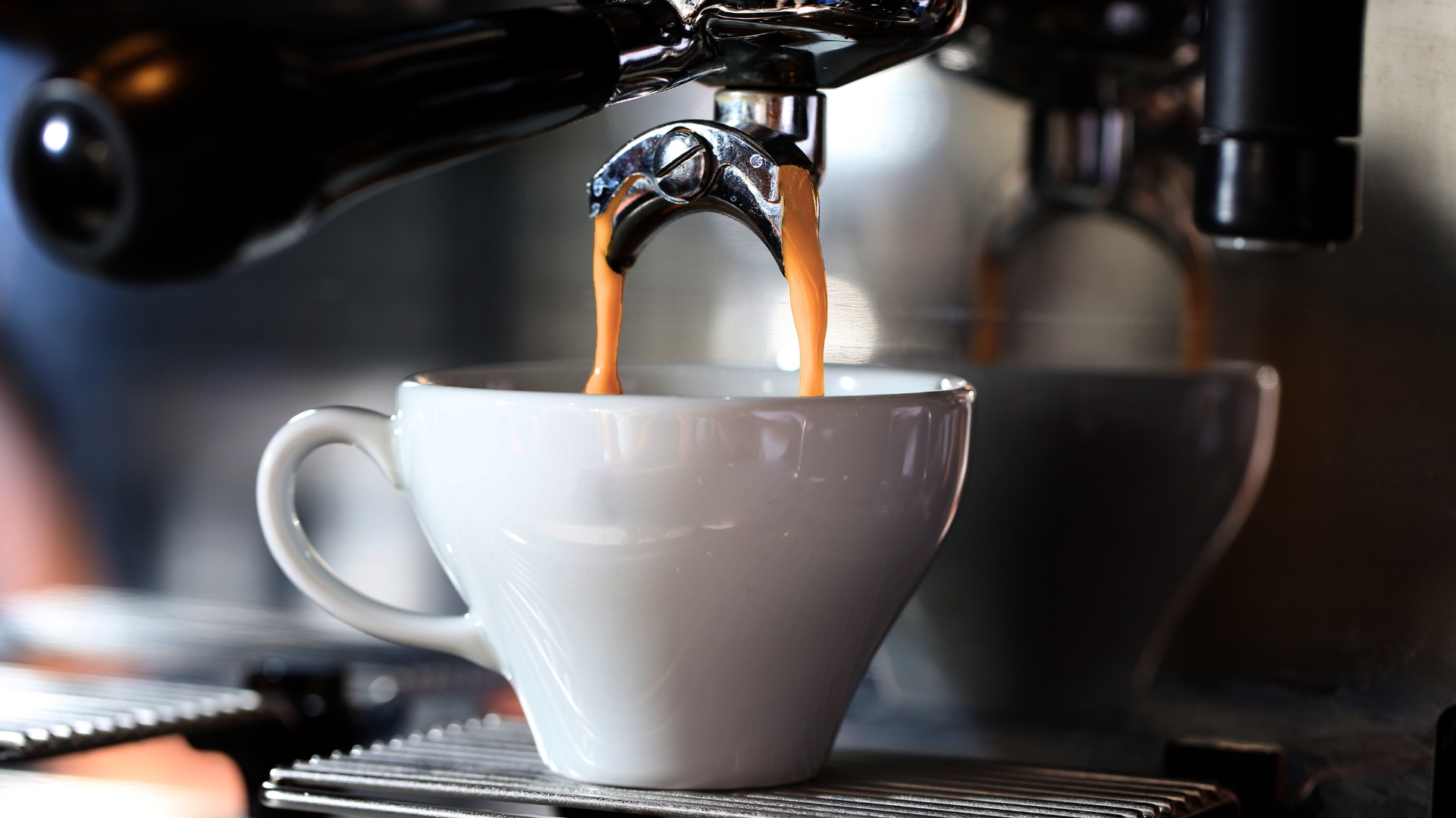 Гипертоники рискуют получить инсульт и инфаркт из-за употребления кофе