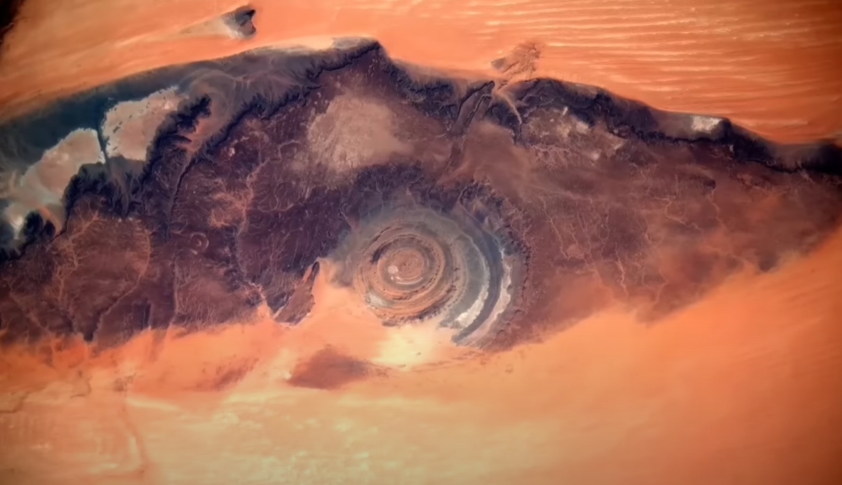 Ученые исследуют явление «Глаз Сахары» в Мавритании