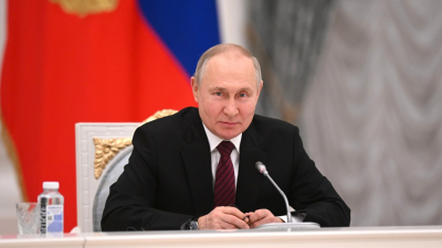Путин заявил, что мировые бренды уходят из РФ «под давлением своих правительств»