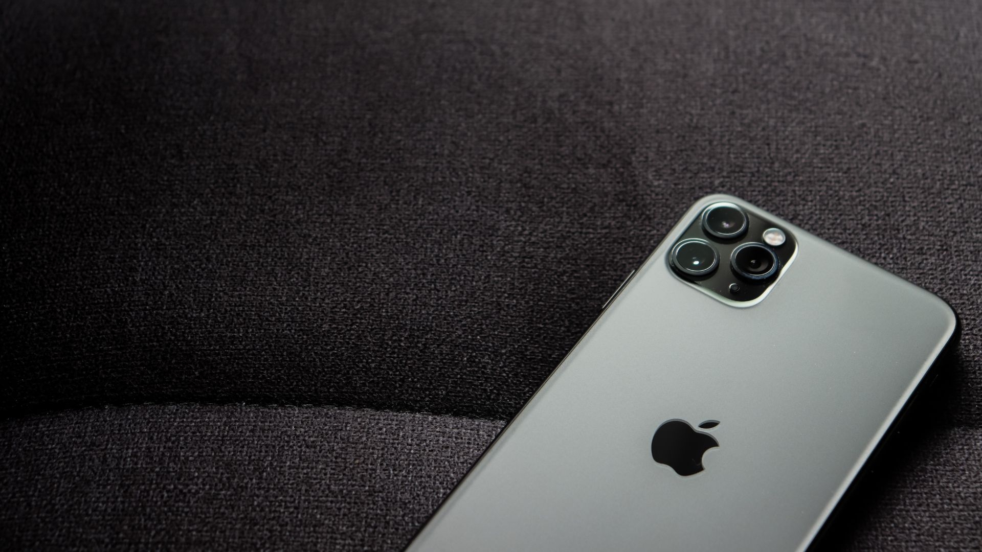 Apple готовится выпустит смартфон, который будет дороже iPhone Pro Max