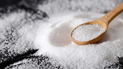 Большое количество соли в еде разрушительно влияет на иммунитет человека — исследование