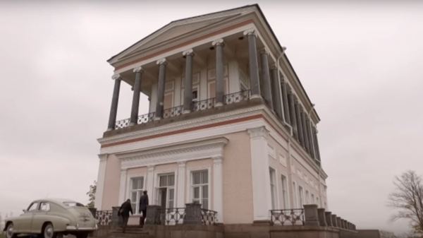 Желающих арендовать дворец Бельведера в Петергофе не нашлось. Позволят ли ему ветшать и разрушаться?