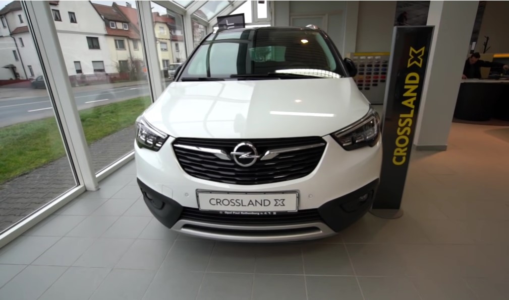 Дилеры снизили цены на импортные авто Opel Crossland X