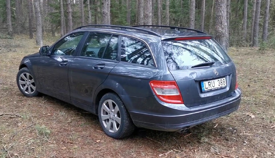 Россиян предостерегли от покупки некоторых б/у машин Mercedes