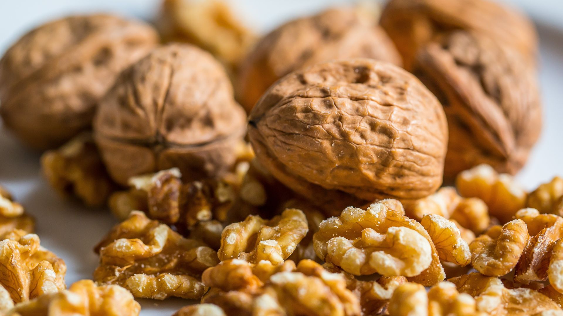 Не жареные орехи помогут продлить вам жизнь — исследование