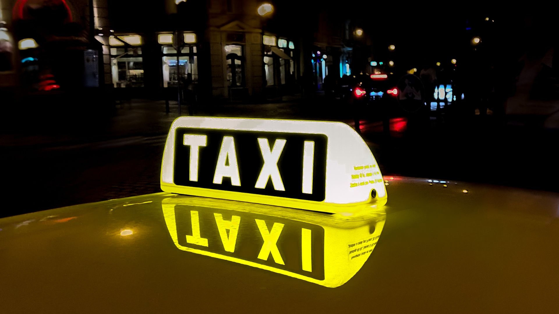 Средняя цена поездки на такси в столице России выросла до 363 рублей