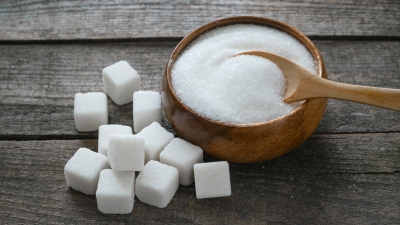 Стоимость сахара в Великобритании превысила 700 долларов за тонну