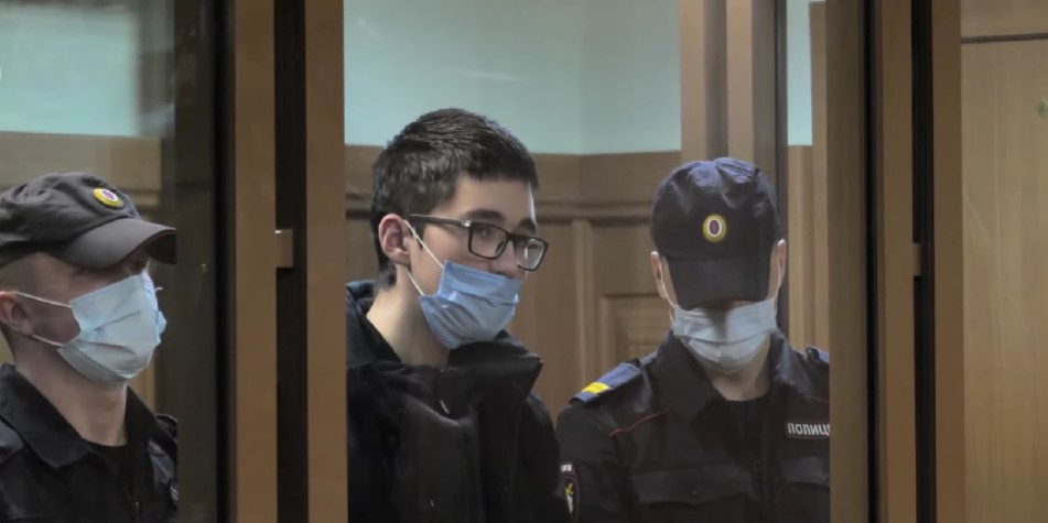 Галявиева, открывшего стрельбу в школе в Казани, осудили на пожизненное заключение