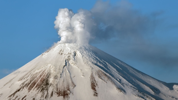 Извержение вулкана Шивелуч на Камчатке может привести к глобальному похолоданию