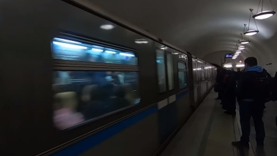Москвичи смогут смотреть трансляцию Парада Победы прямо на экранах в метро