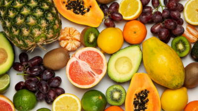 Диетолог Соломатина заявила, что пожилым людям противопоказаны фрукты