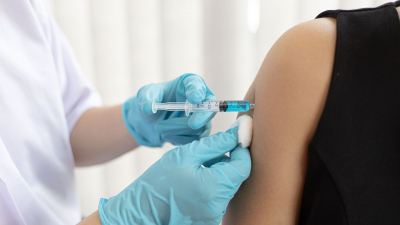 США отменяет обязательную вакцинацию для туристов от COVID-19