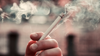 Нарколог Масякин посоветовал отказаться от ряда продуктов, чтобы бросить курить