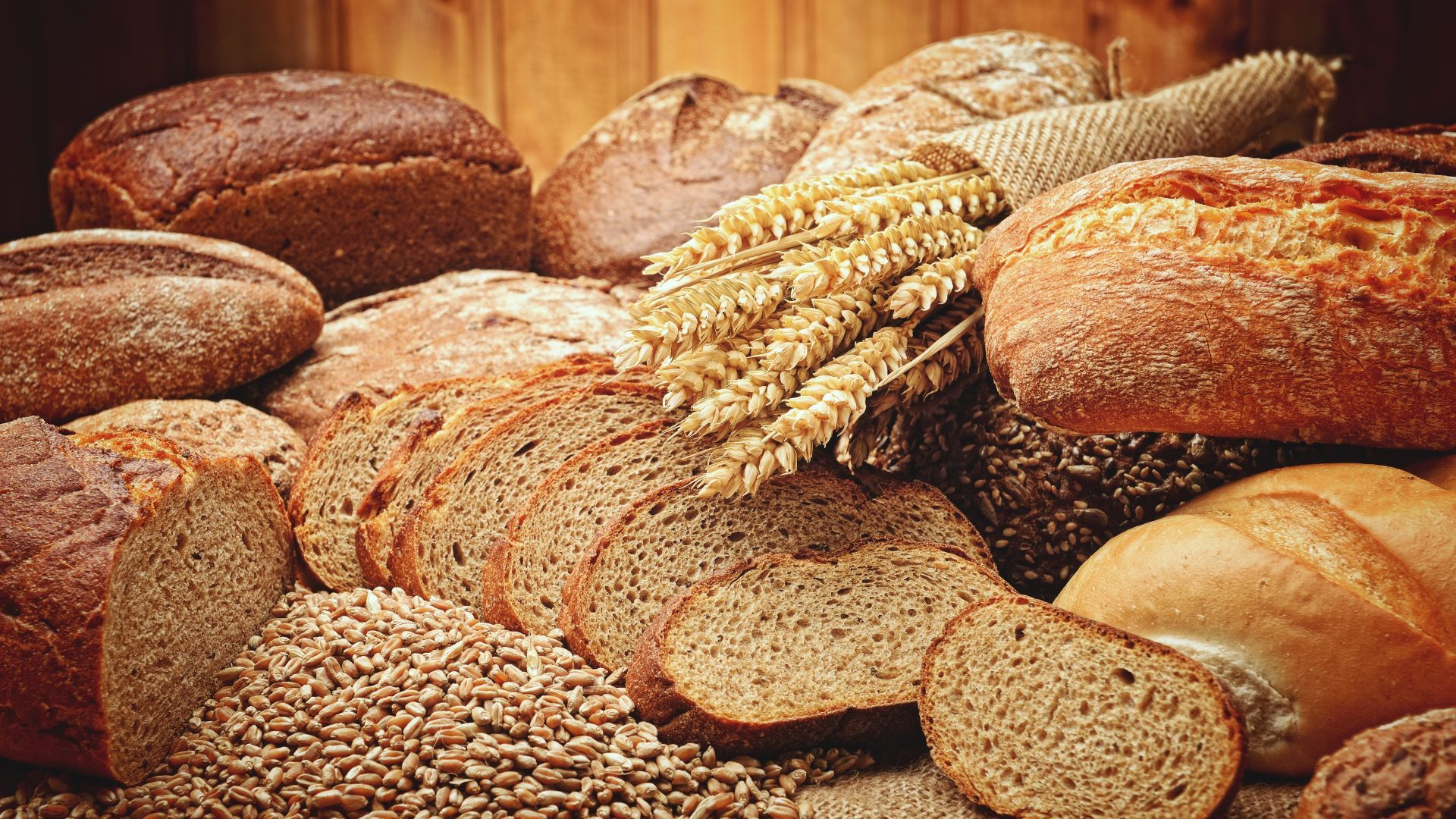 Диетолог Аплетаева рассказала, сколько человек должен съедать кусочков хлеба в день