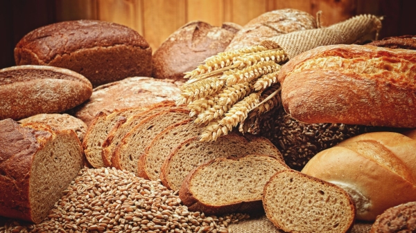 Диетолог Аплетаева рассказала, сколько человек должен съедать кусочков хлеба в день