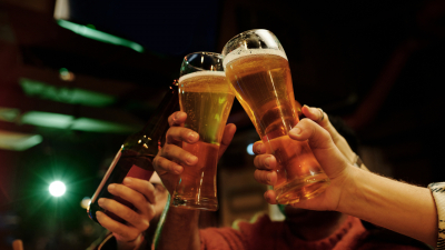 Госдума хочет запретить продажу пива и сидра в общепитах ИП-шникам