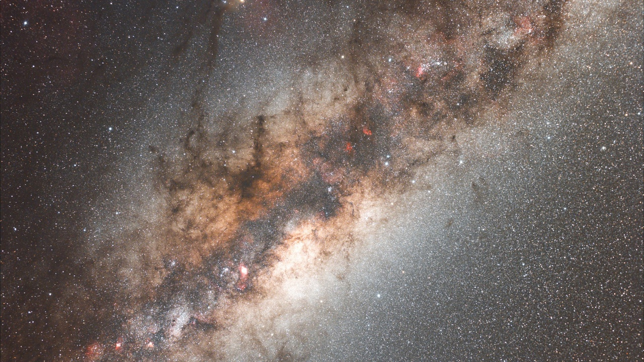 «Взвесили галактику»: астрономы из России предположили массу Млечного Пути