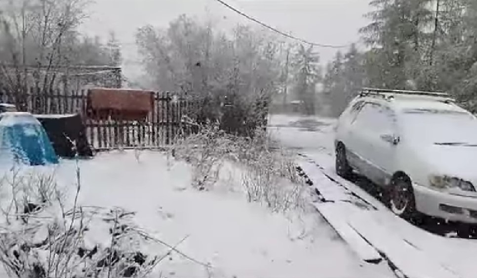 Якутский город Удачный засыпало снегом