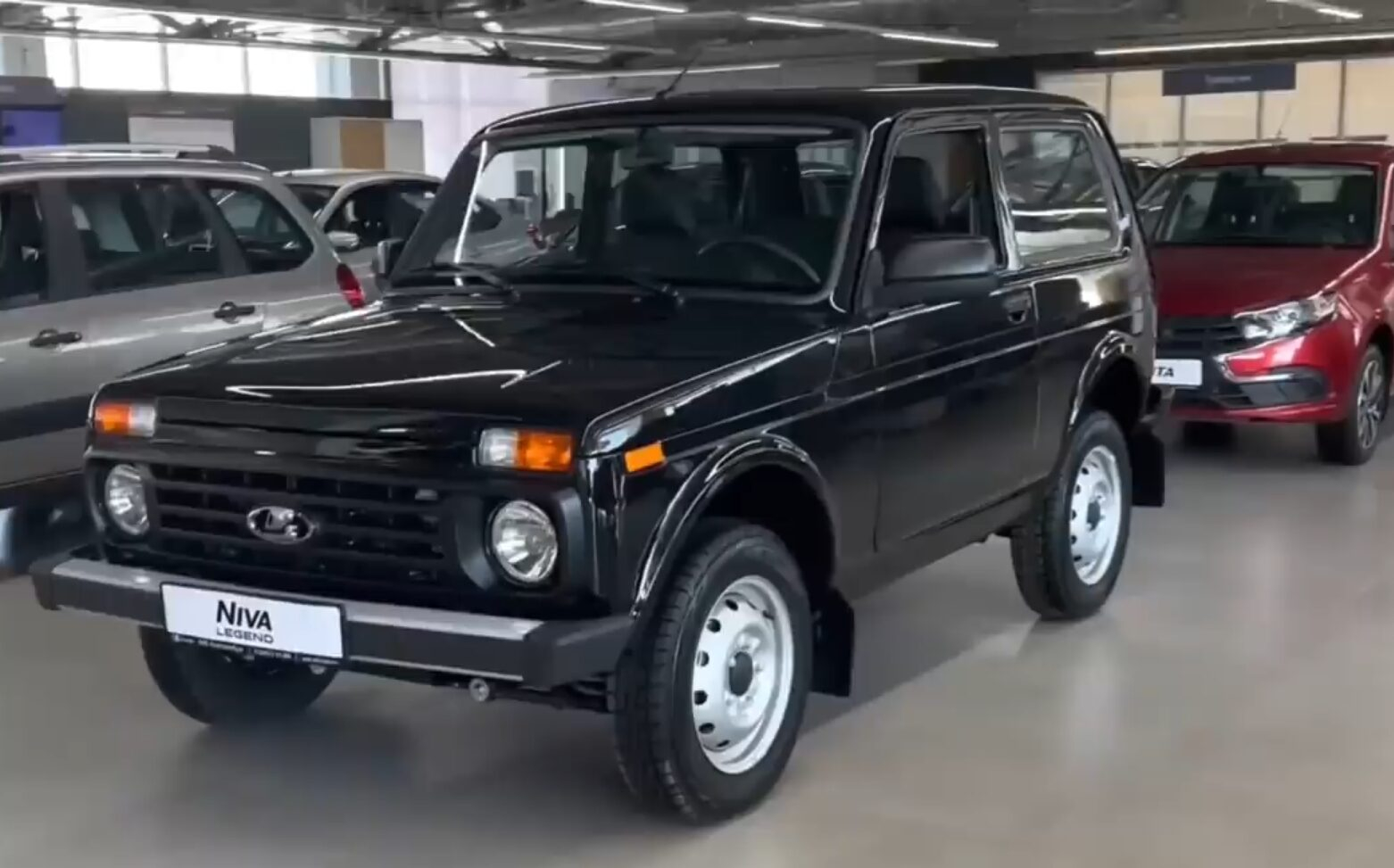 Lada выпускает новый внедорожник Niva Sport с шинами повышенной проходимости