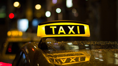 Сервисы такси продолжают грабить россиян