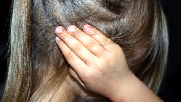 Дети с врожденной глухотой начали воспринимать звуки благодаря одной процедуре