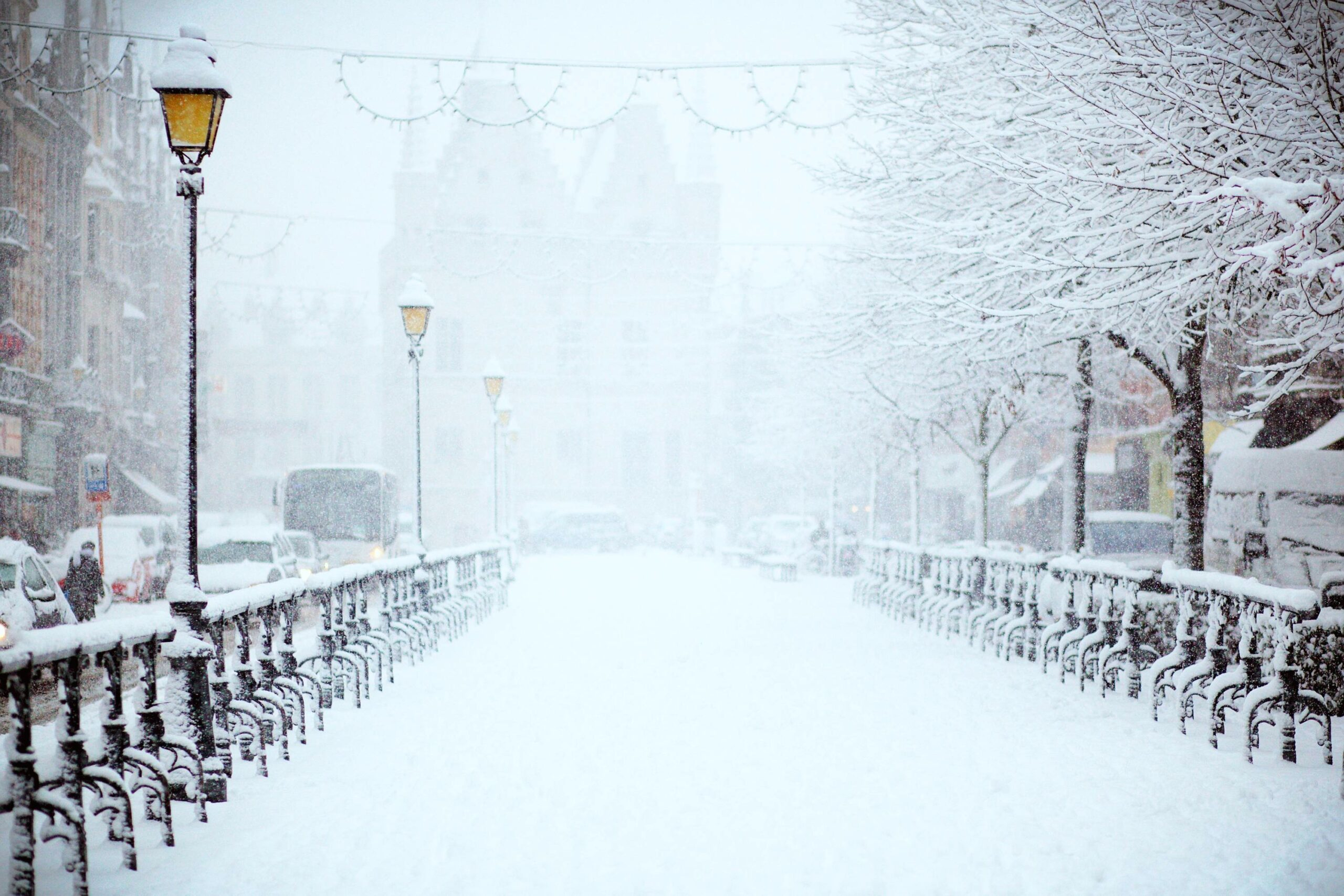 Синоптики прогнозируют очередную снежную катастрофу в Москве на третий день зимы