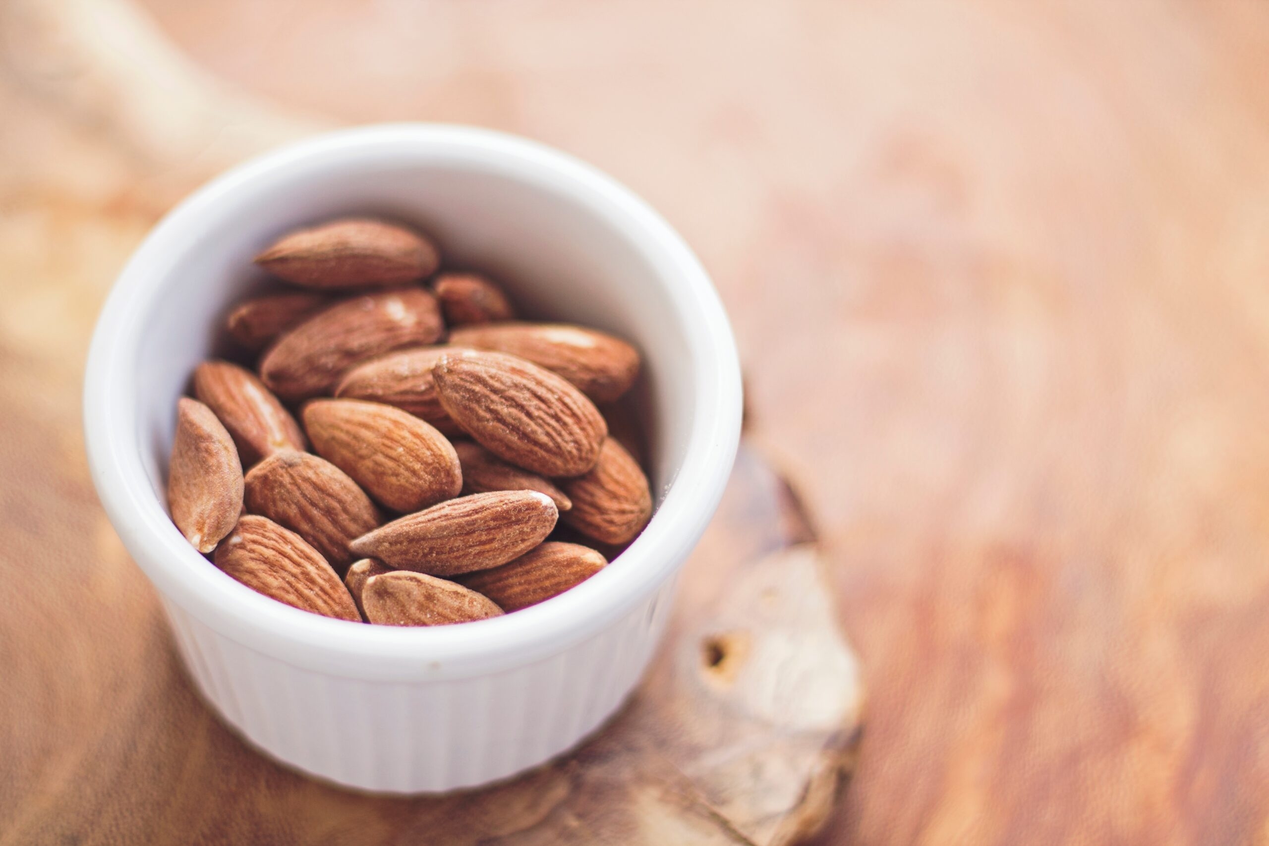 Исследование показало пользу миндального ореха при похудении