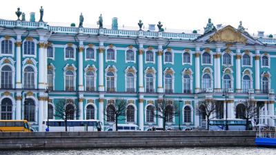 Впервые в Санкт-Петербурге! Вечерние экскурсии по Эрмитажу станут бесплатными